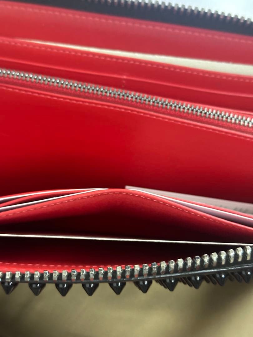 美品！Christian Louboutin パネトーネ　長財布