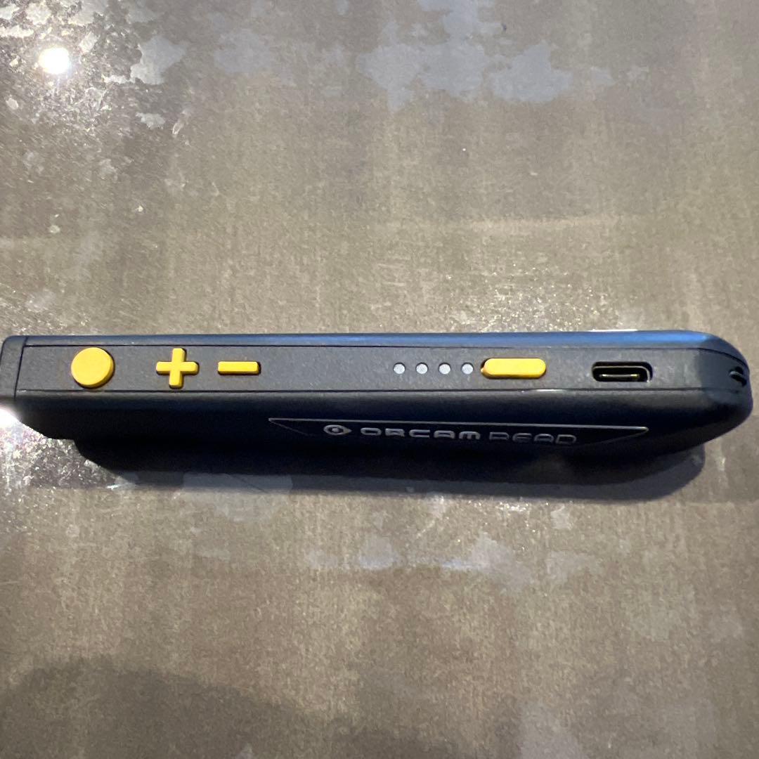 OrCam Read 読書器　視覚補助