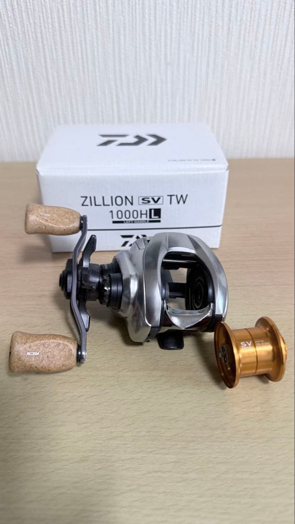ダイワ21ジリオンSVTW 1000HL SLPハンドルノブ付き　重要事項あり