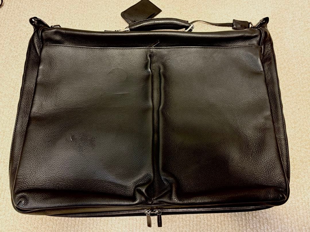 Ermenegildo Zegna ブラックガーメントバッグ