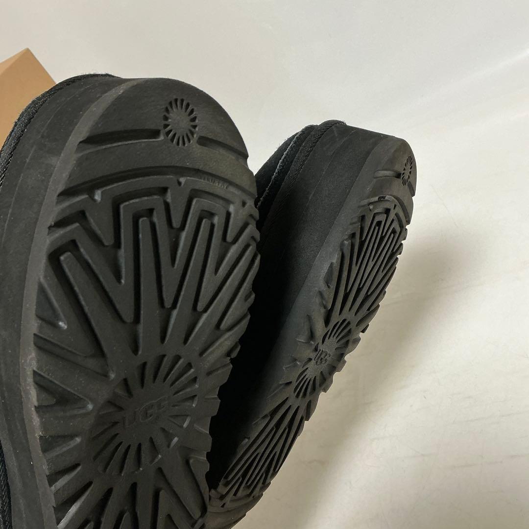UGG ニューメル チャッカブーツ　プラットフォーム ムートンブーツ 厚底