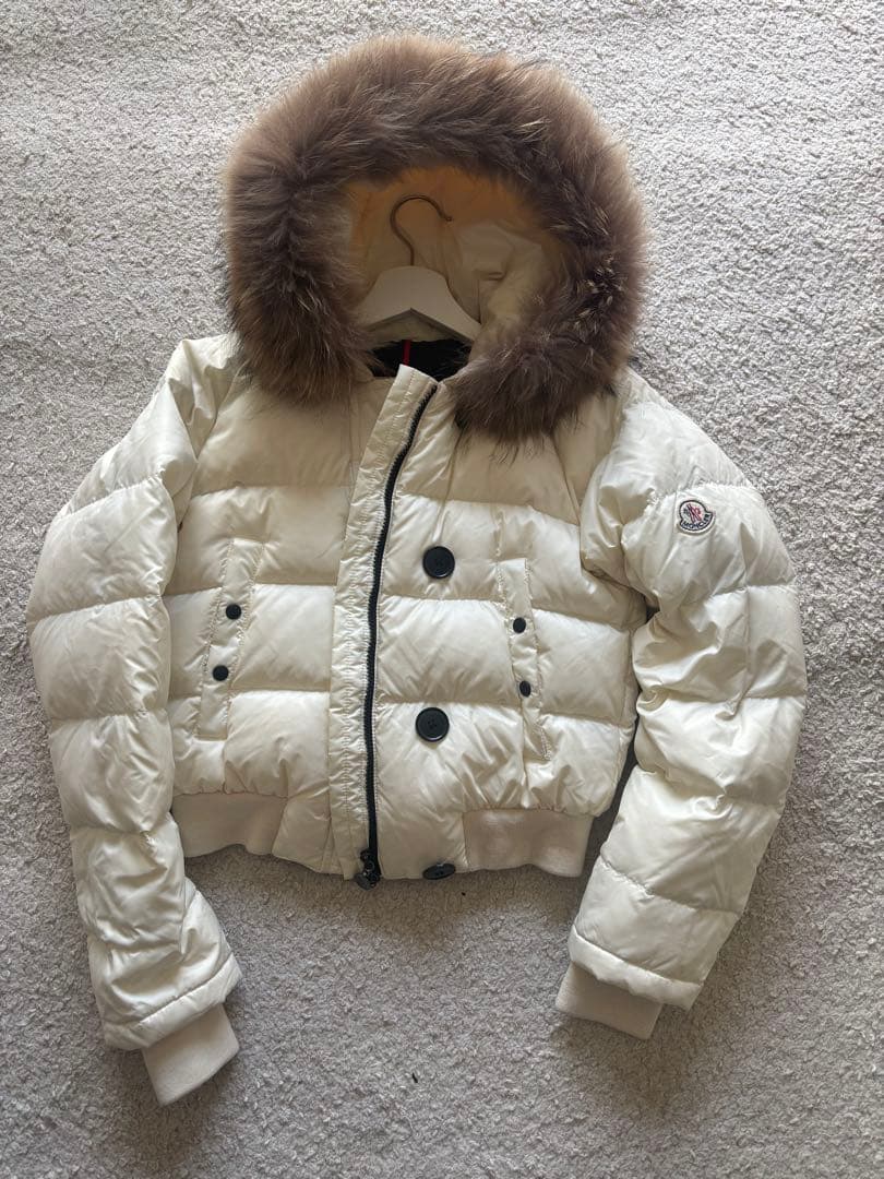 モンクレール　ダウン ファー　サイズ0 バーニーズ購入