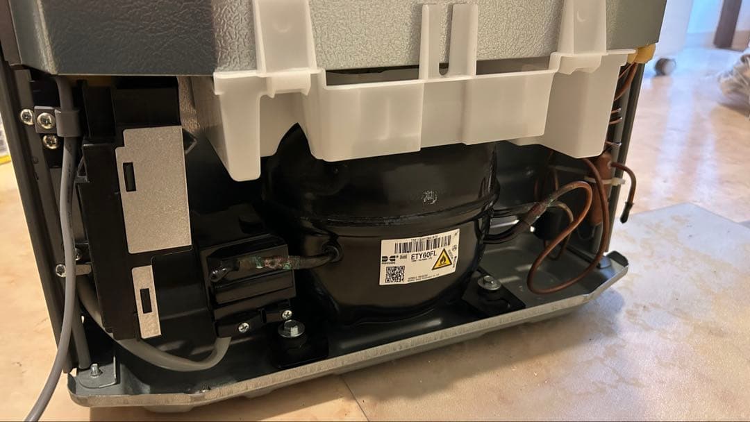 ※※ミニマムゆう※※★値下げ交渉OK★AQUA冷蔵庫（126L_2ド...