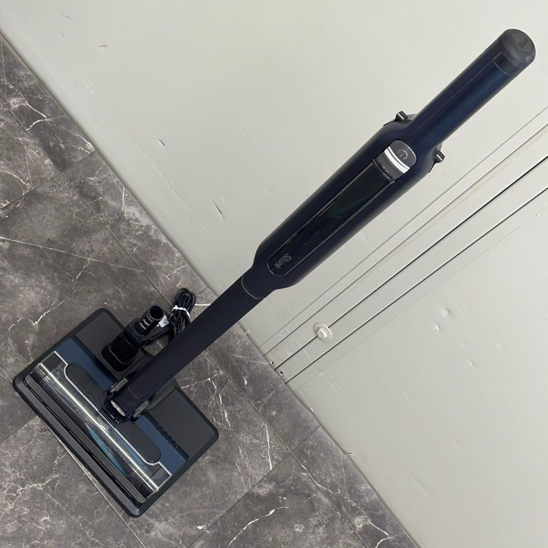 ◇送料込！動作良好！Shark コードレススティッククリーナー CS401JRB