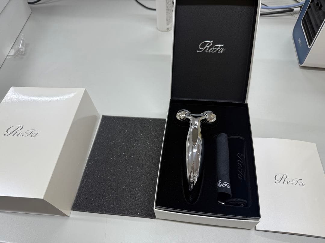 国内正規品リファカラットフェイスサロンモデル新品未開封