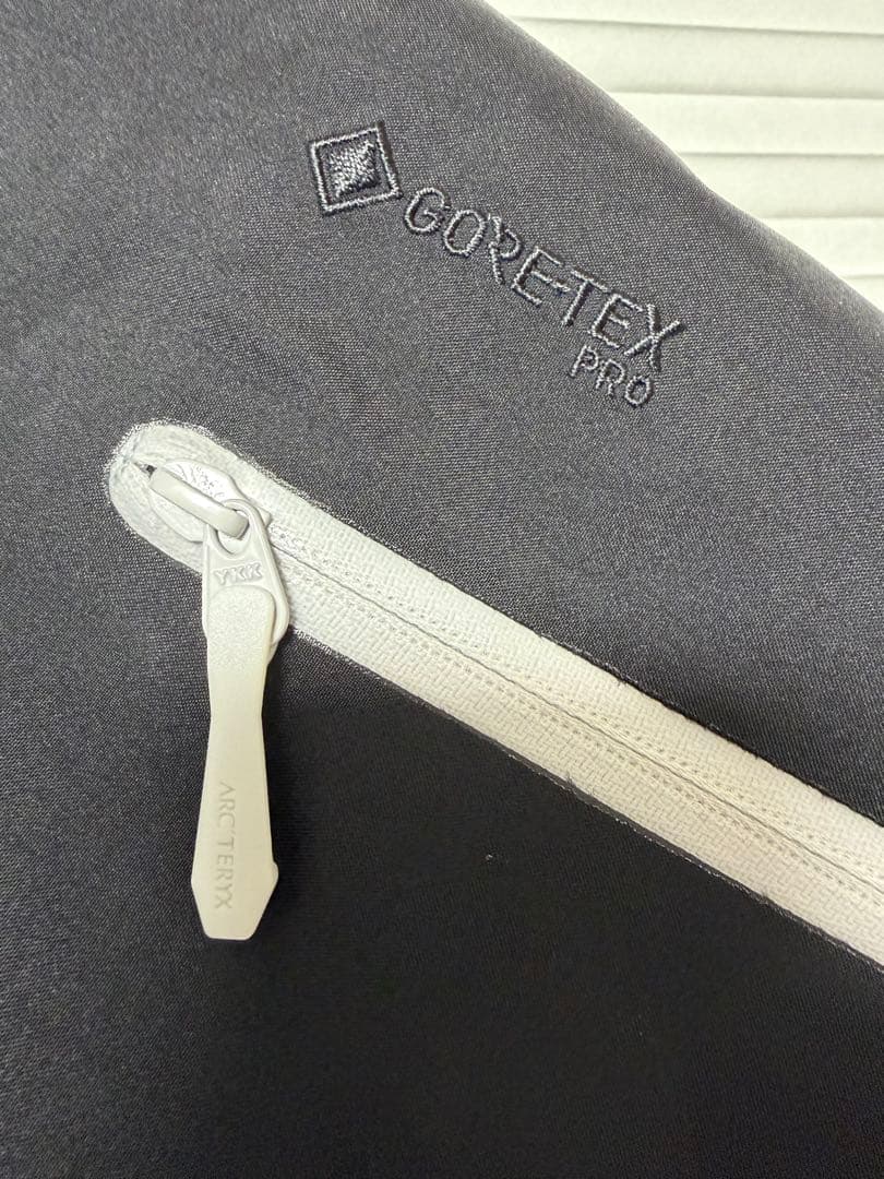 カナダ製　アークテリクス アルファSVジャケット　オルカ　XS　限定品直営店購入