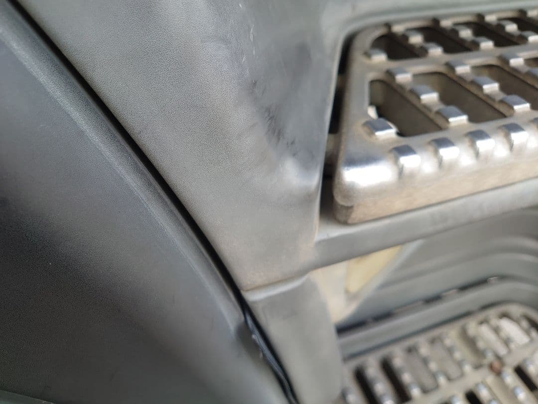 ニューギガ　アルミ縞板✕サイド鏡面、鱗ステン　ボルトナット付き