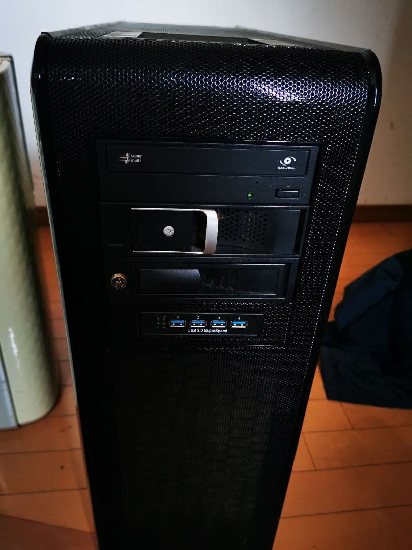 配送不可　超大型PCケース ロズウィルブラックホークウルトラ　ジャンク品