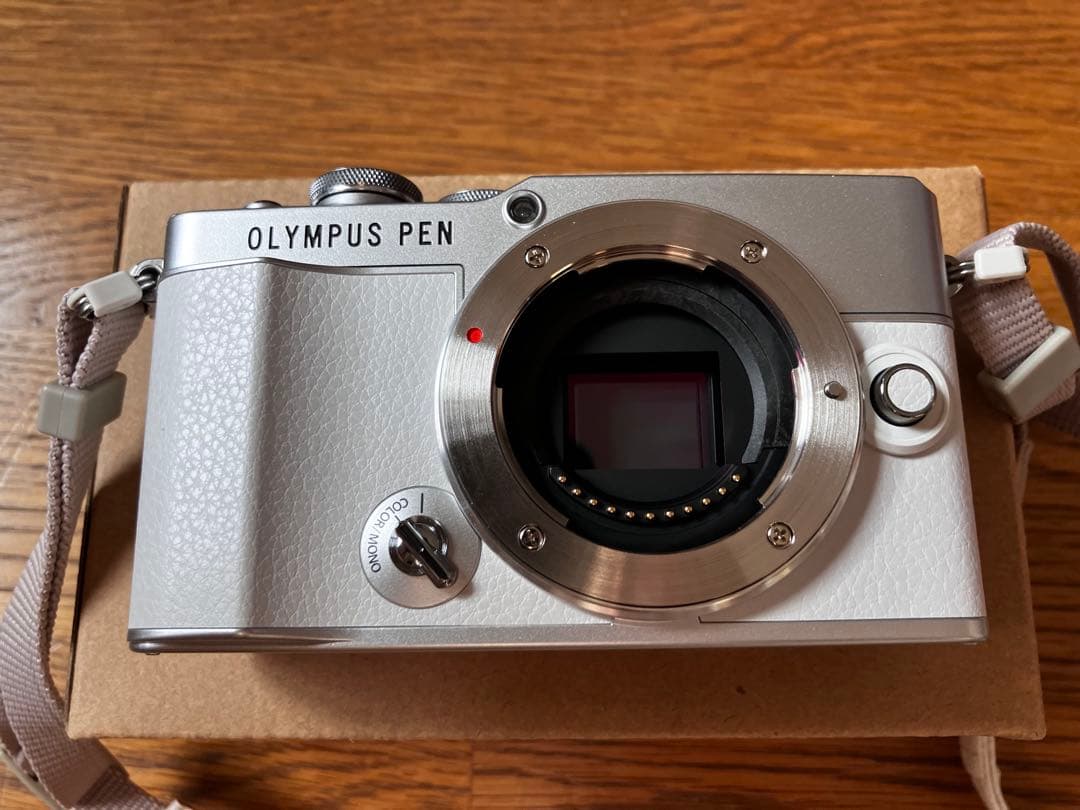 OLYMPUS PEN E-P7・14-42mm EZレンズキット