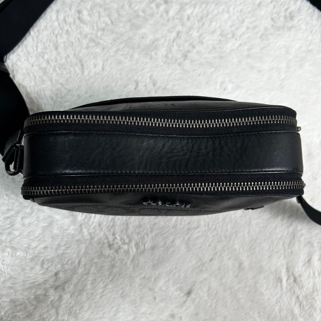 COACH ダブルファスナー　ショルダーバッグ レザー 斜め掛け シグネチャー