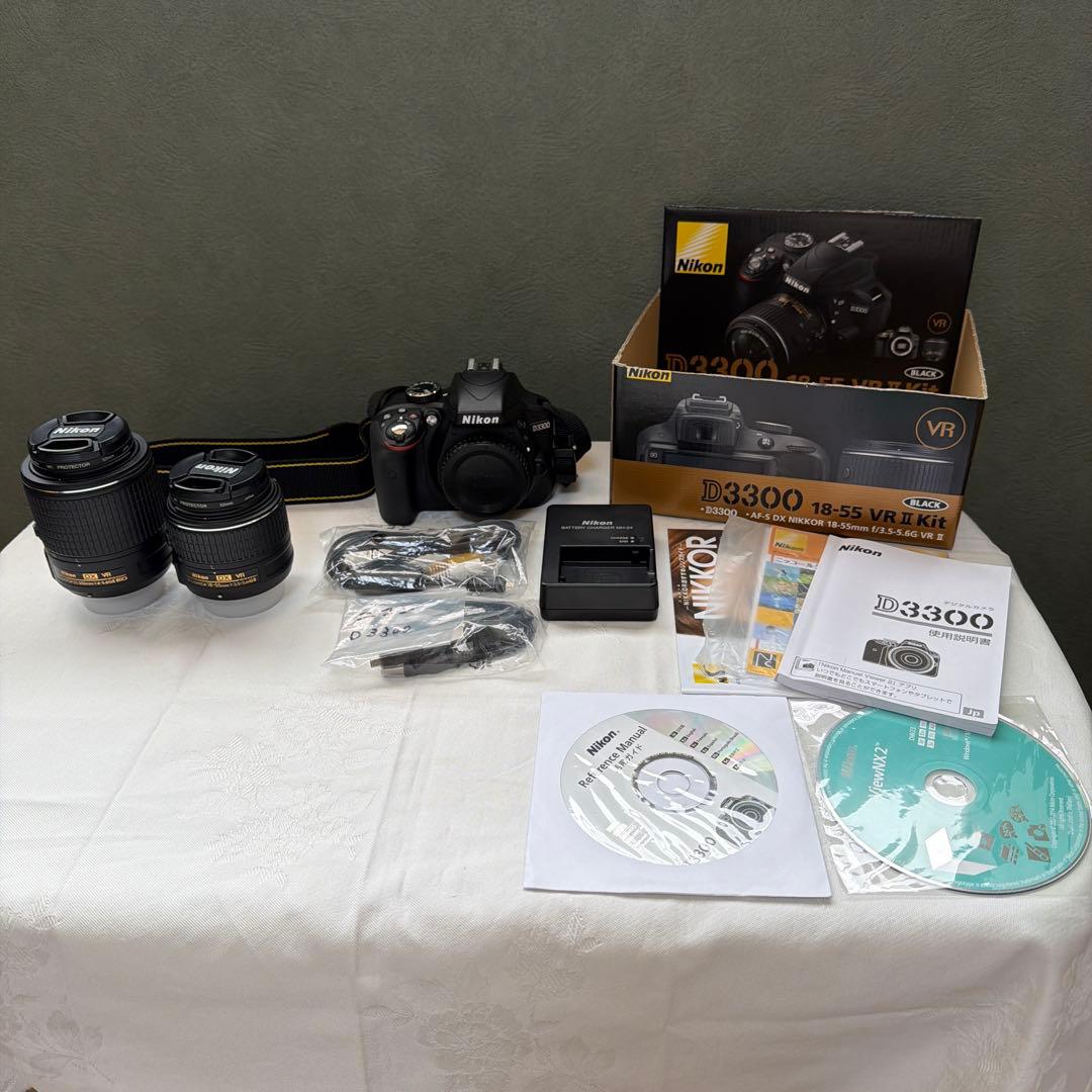 Nikon D3300 デジタル一眼レフカメラ ダブルズームレンズキット　美品