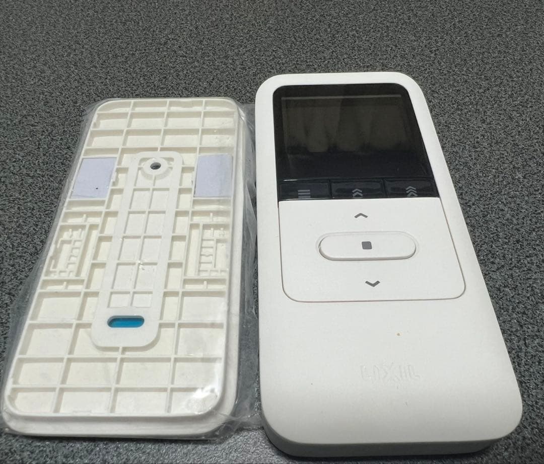 Z-02-GCYS リクシル 高機能リモコン 新品 早い者勝ち 即日発送