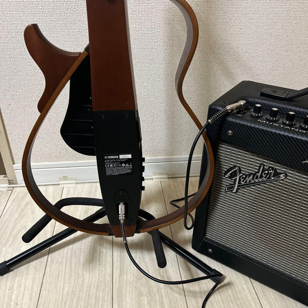 ヤマハ サイレントギター 極上品 単三電池でOK 付属品完備 SLG200S！