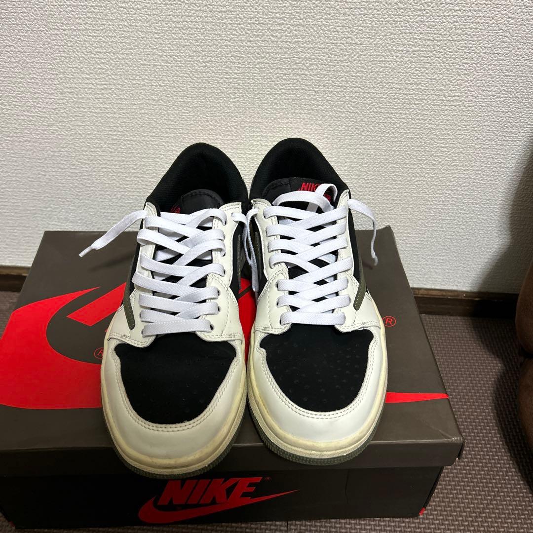 靴 Nike Air Jordan 1 low travis Scott