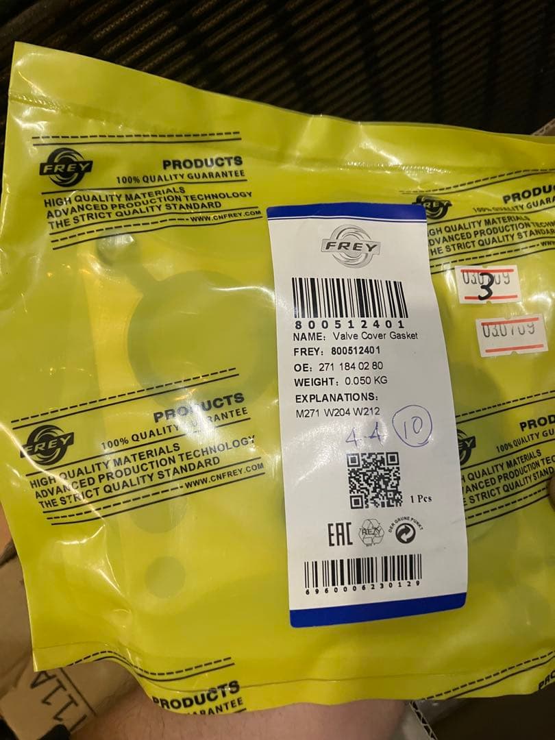 ベンツW212 M271 イグニッションコイル冷却パイプオイルフィルター新品など