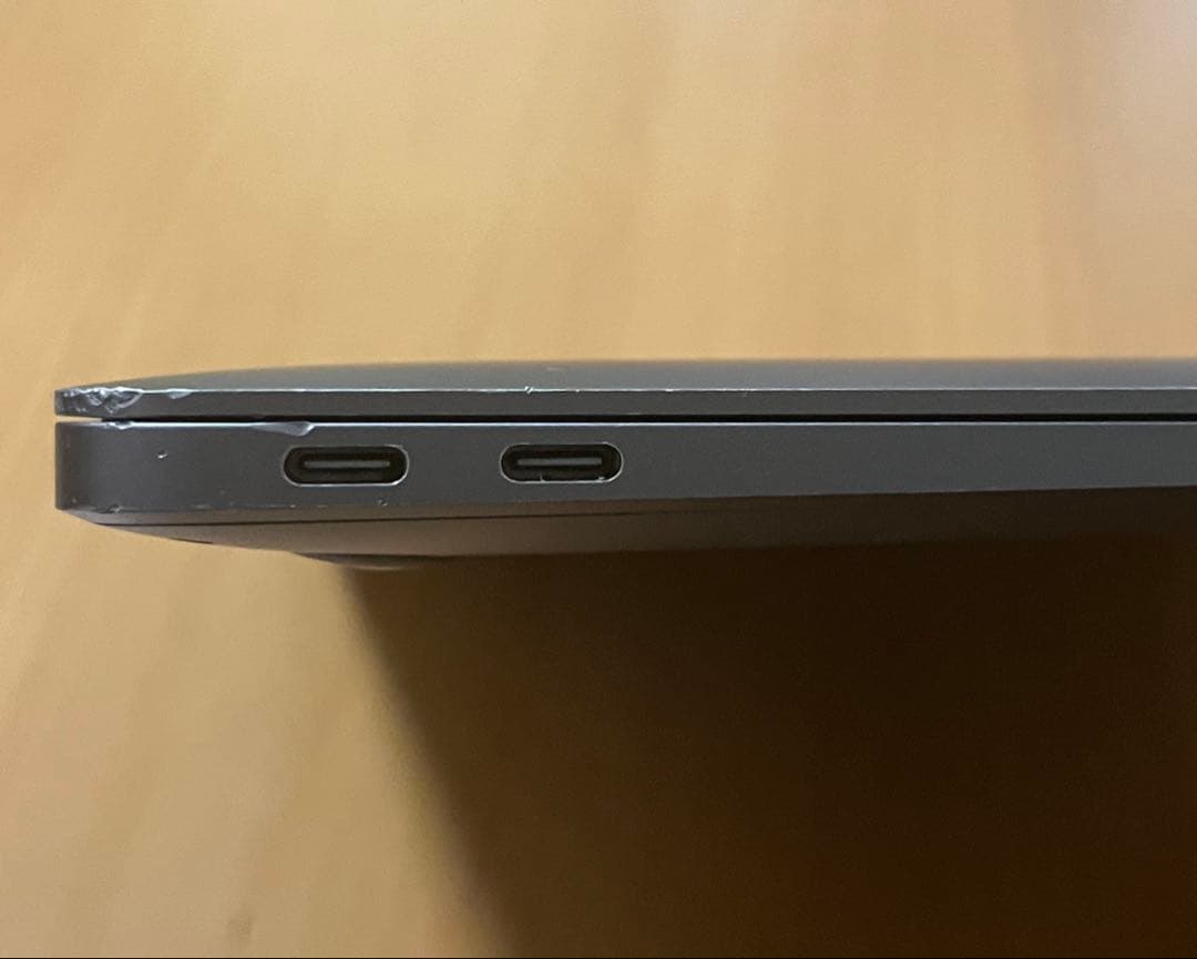 MacBook Air (i5 16GB 2020年)