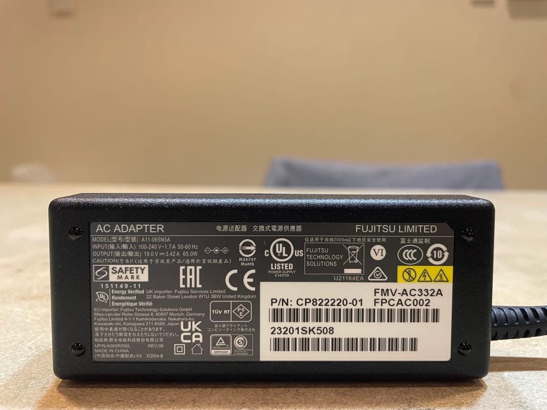 美品 富士通　FMV LIFEBOOK NHノートPC ACアダプター マウス
