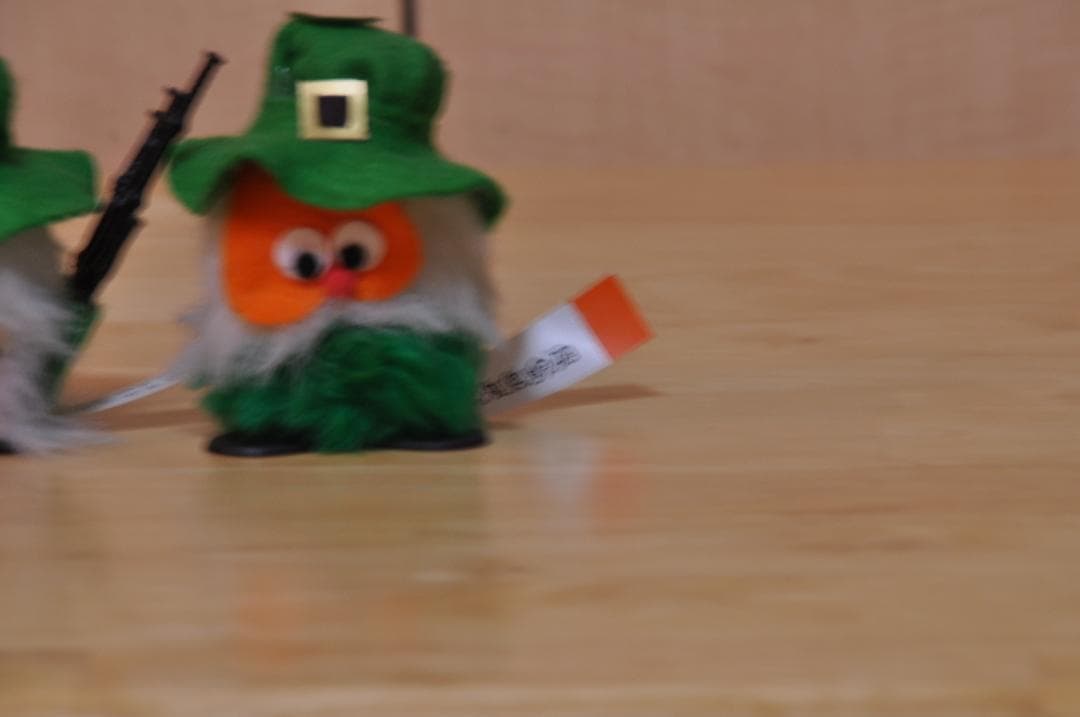 Nikon D5000 バッテリー、充電器、ストラップ