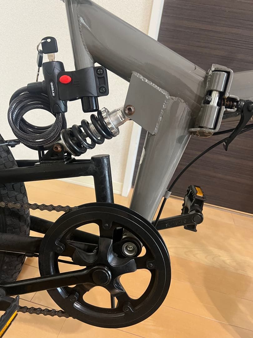 KYUZO KZ-110 20インチ折りたたみ自転車　カゴ付き