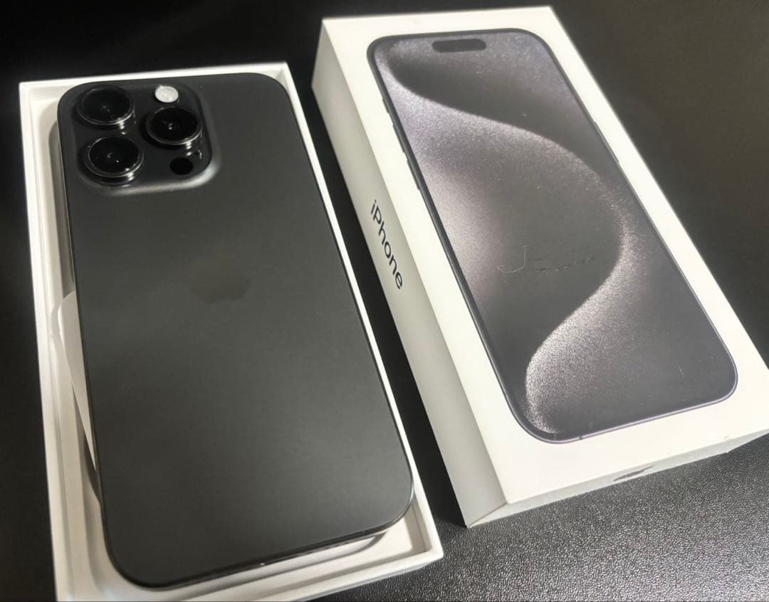 ※値下げ※Apple iPhone 15 Pro 128GBブラックチタニウム