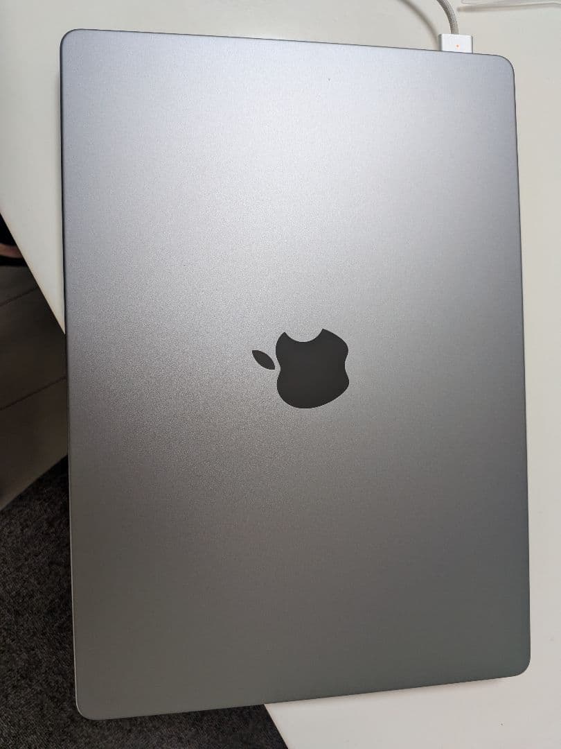 ほぼ未使用品MacBook Pro 14インチ M1pro 16GB 512GB