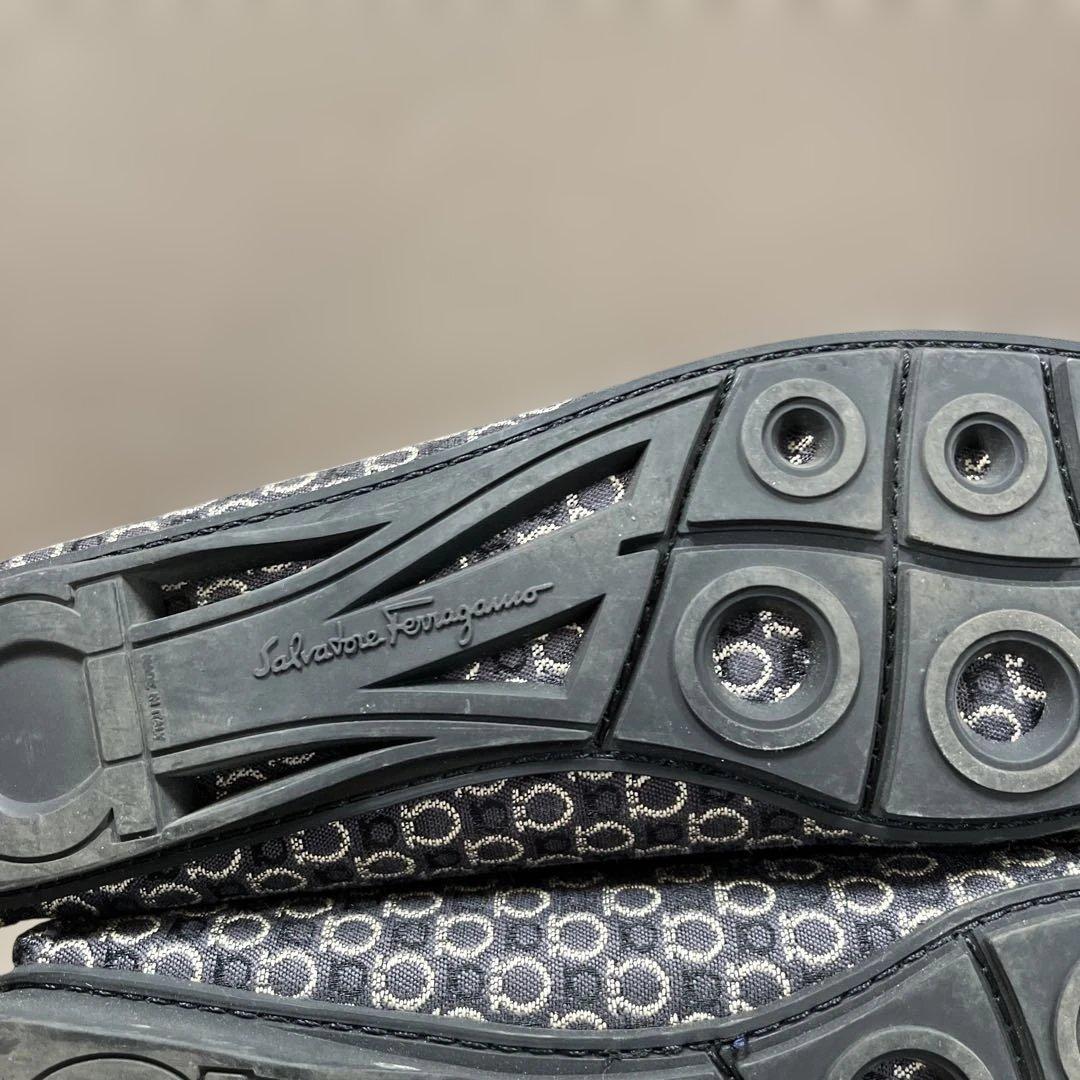 フェラガモ　ガンチーニ　ローファー