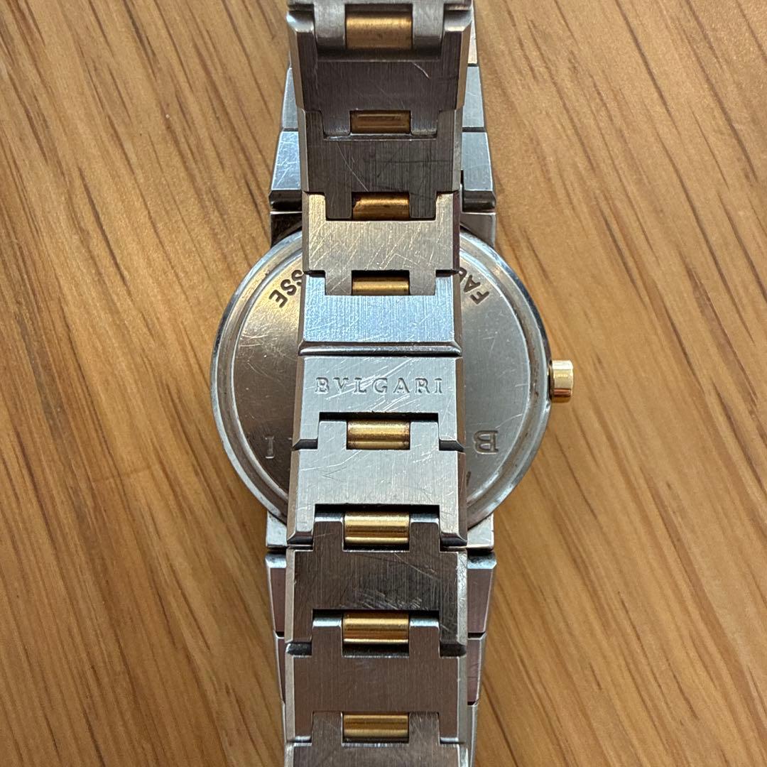 BVLGARI ブルガリ 腕時計　ゴールド　ブラック