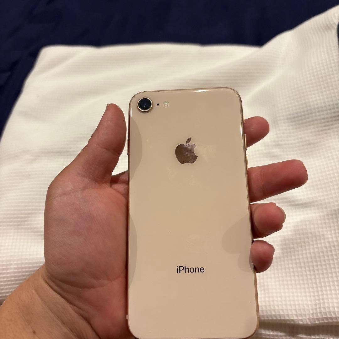 iPhone8 64GB docomo SIM専用