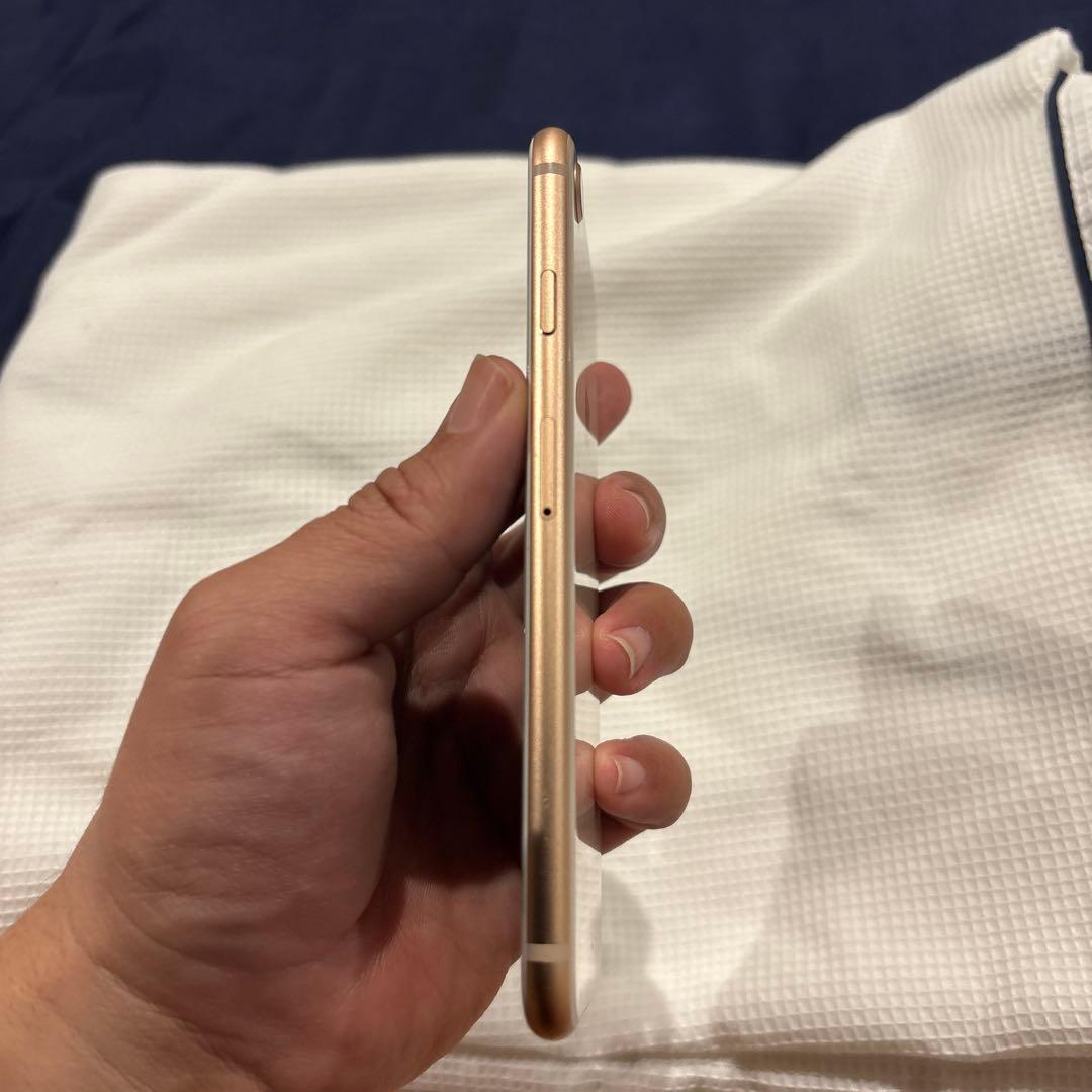 iPhone8 64GB docomo SIM専用