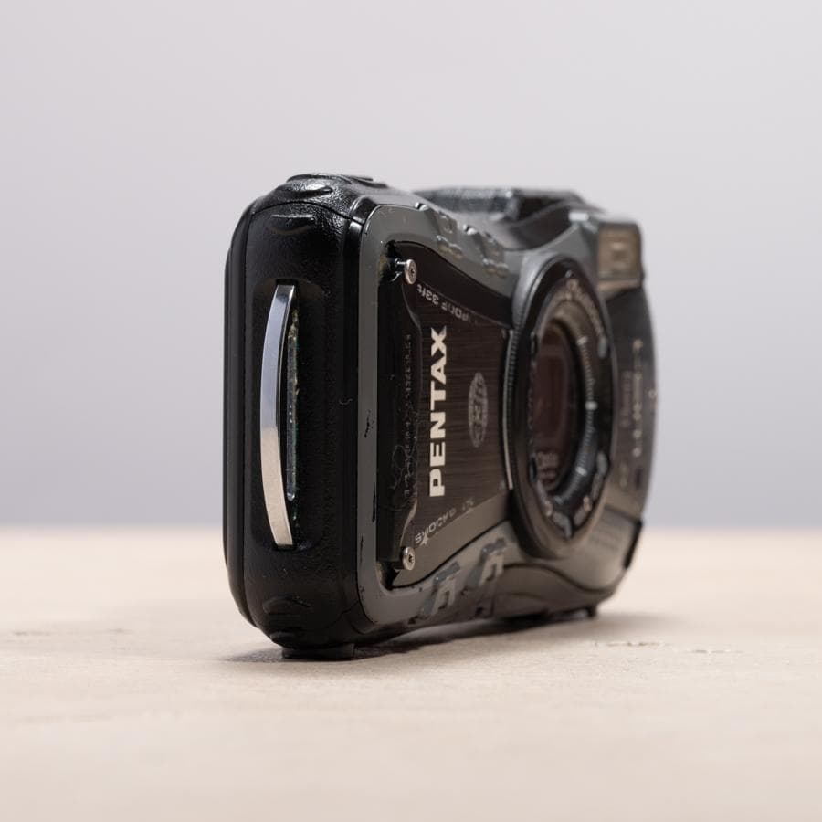 【防水カメラ】PENTAX Optio WG-1 GPS ブラック×グレー