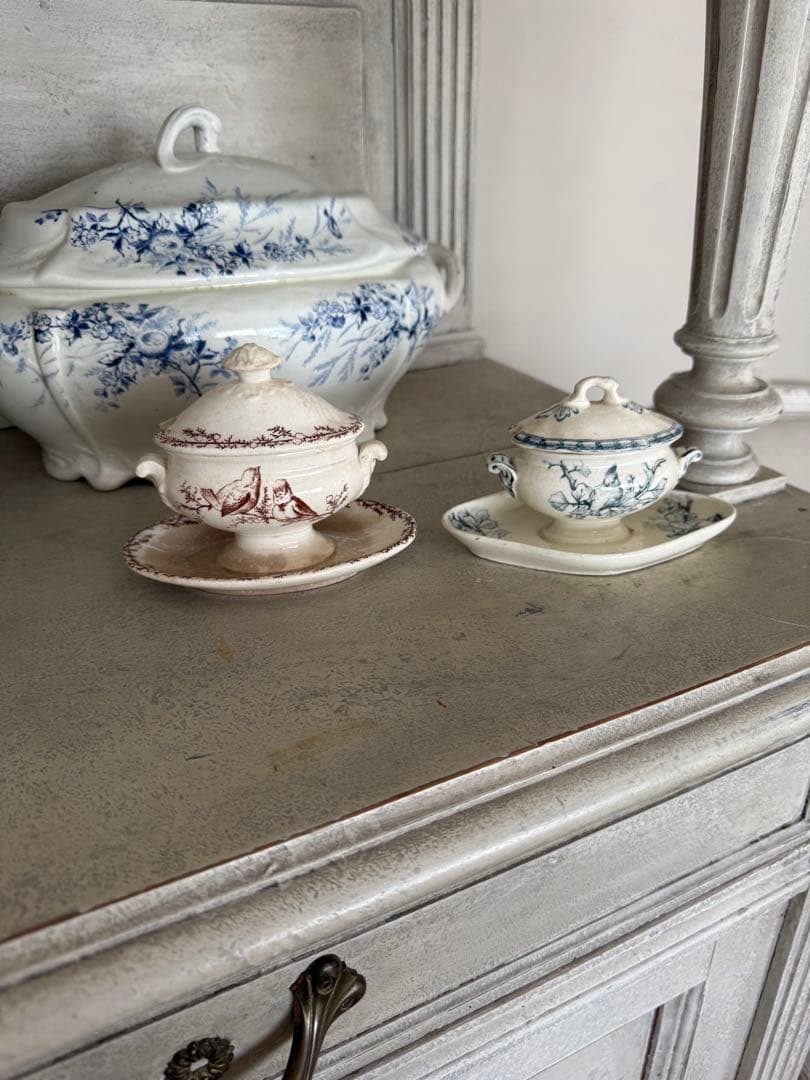 フランスアンティークショワジールロワ青い花模様小鳥柄のムタディエマスタード入れ