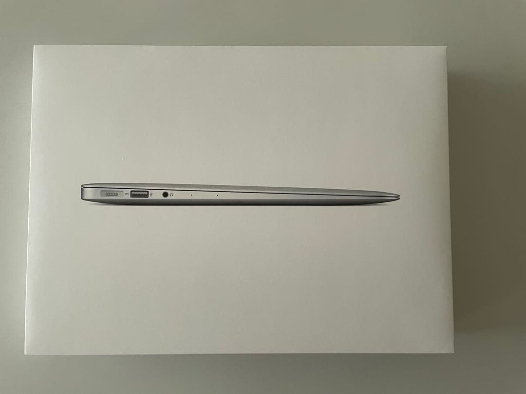 MacbookAir Early 2014 Core-i5 4GB 美品