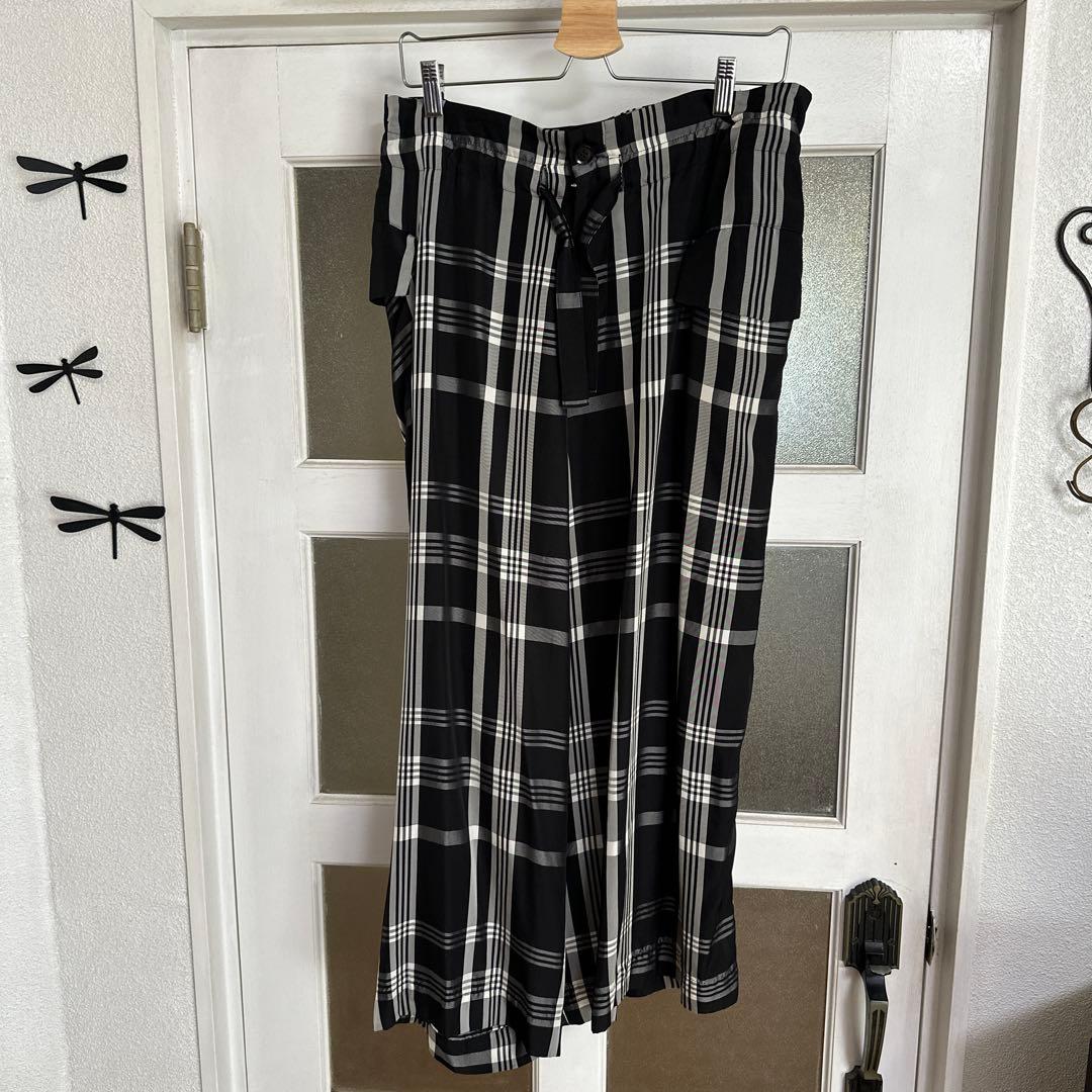 y'sワイズ黒白チェック柄アシンメトリーワイドパンツ