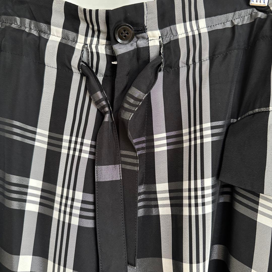 y'sワイズ黒白チェック柄アシンメトリーワイドパンツ