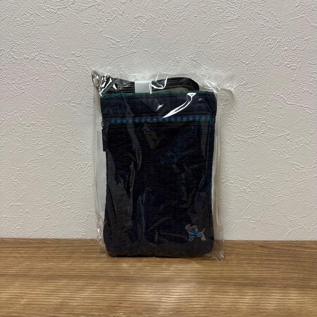 ファミリア × ピオヌンナル ポシェット