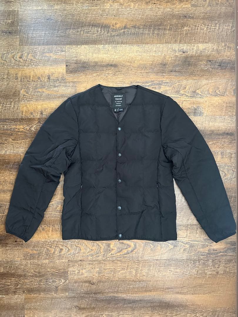 【SHIPS別注】Gramicci × TAION: ダウンカーディガン