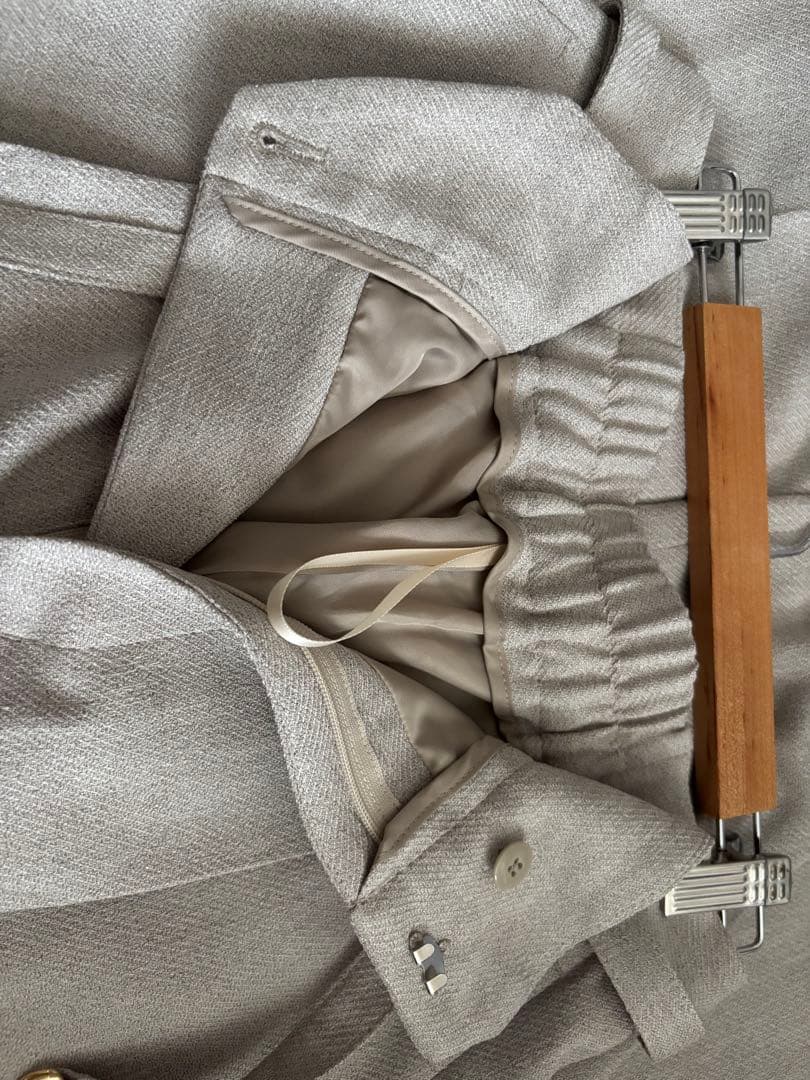 グレー ビジネススーツ　ワイドパンツ　レディース