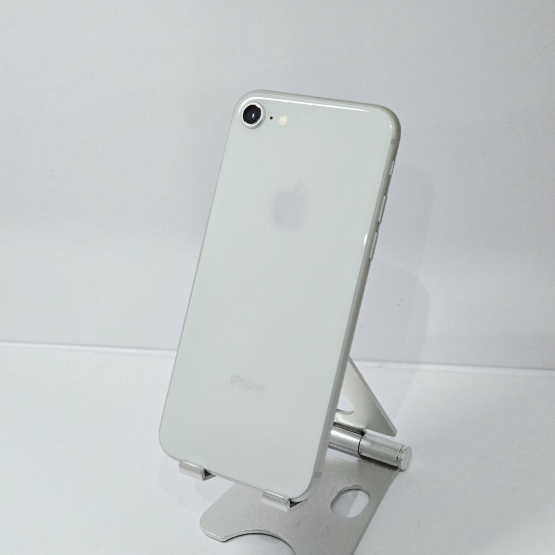 39 iPhone8 シルバー SIMフリー 美品 バッテリー86%
