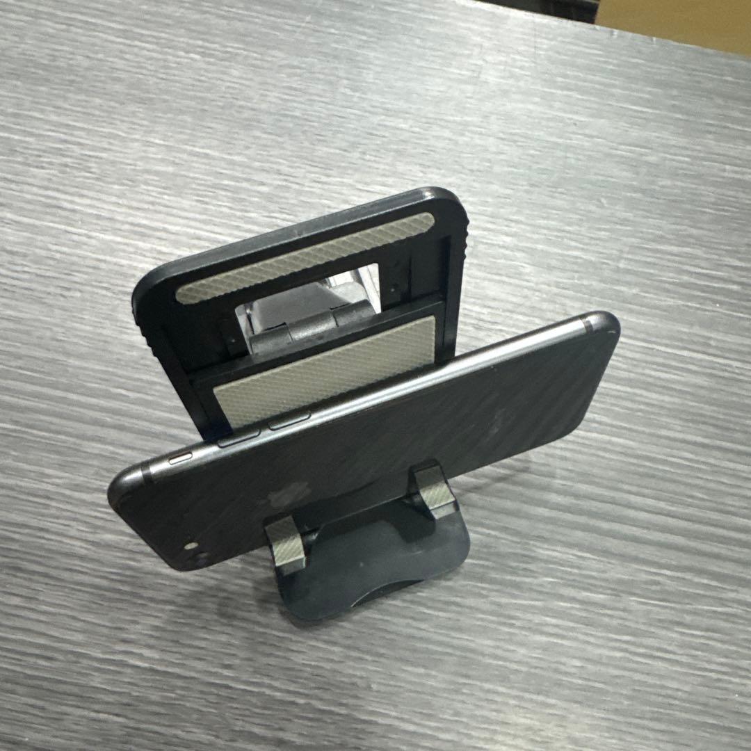 Apple iPhone 8 スペースグレー 本体64GB SIMフリー 333