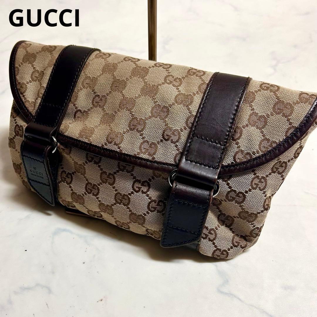 美品✨ GUCCI ボディバッグ 斜め掛け ショルダー GGキャンバス ブラウン