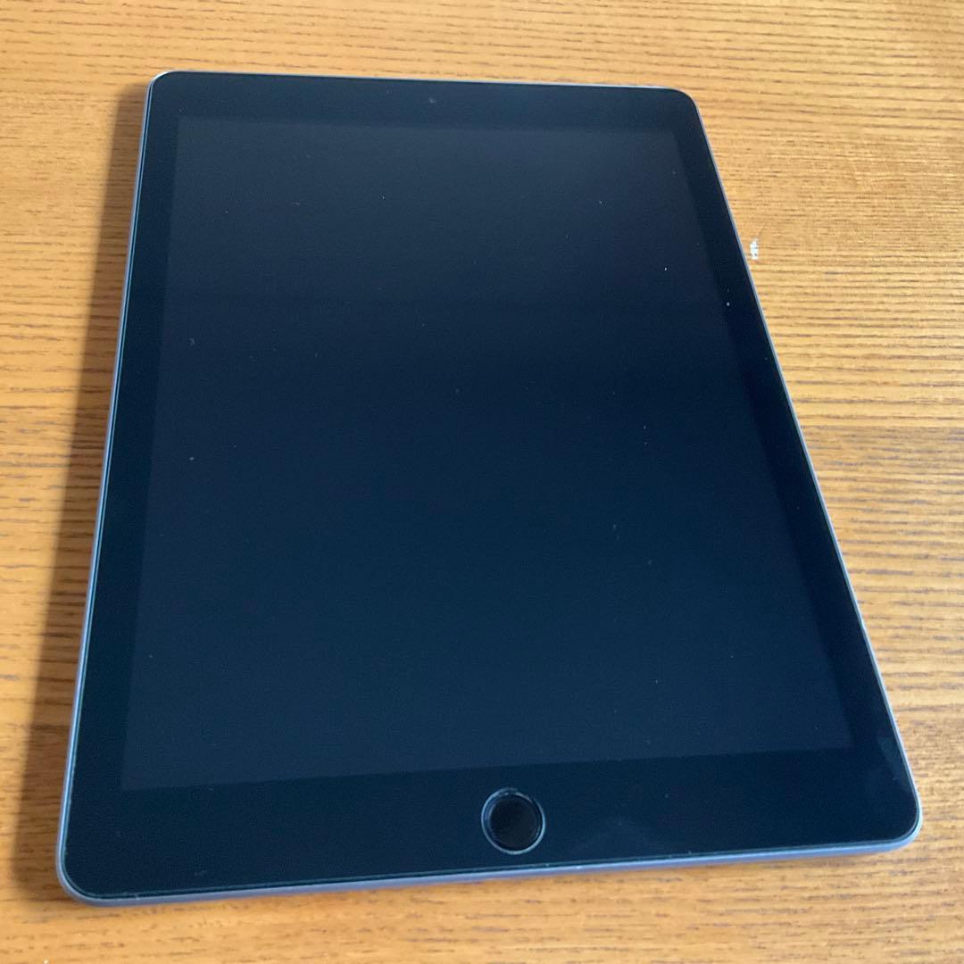 iPad 第6世代　スペースグレー