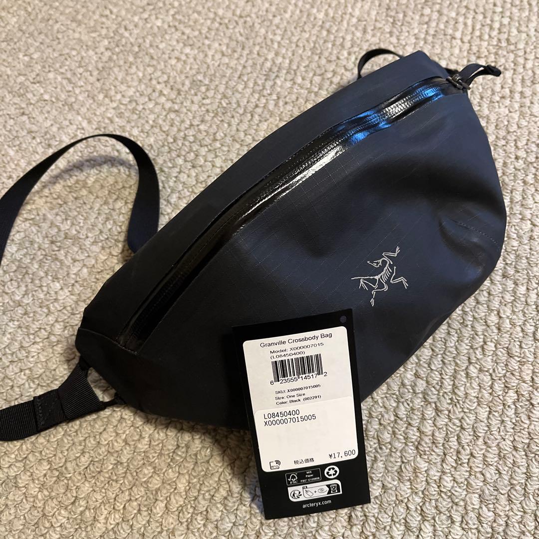 ARC'TERYX GRANVILLE CROSSBODY BAG 黒