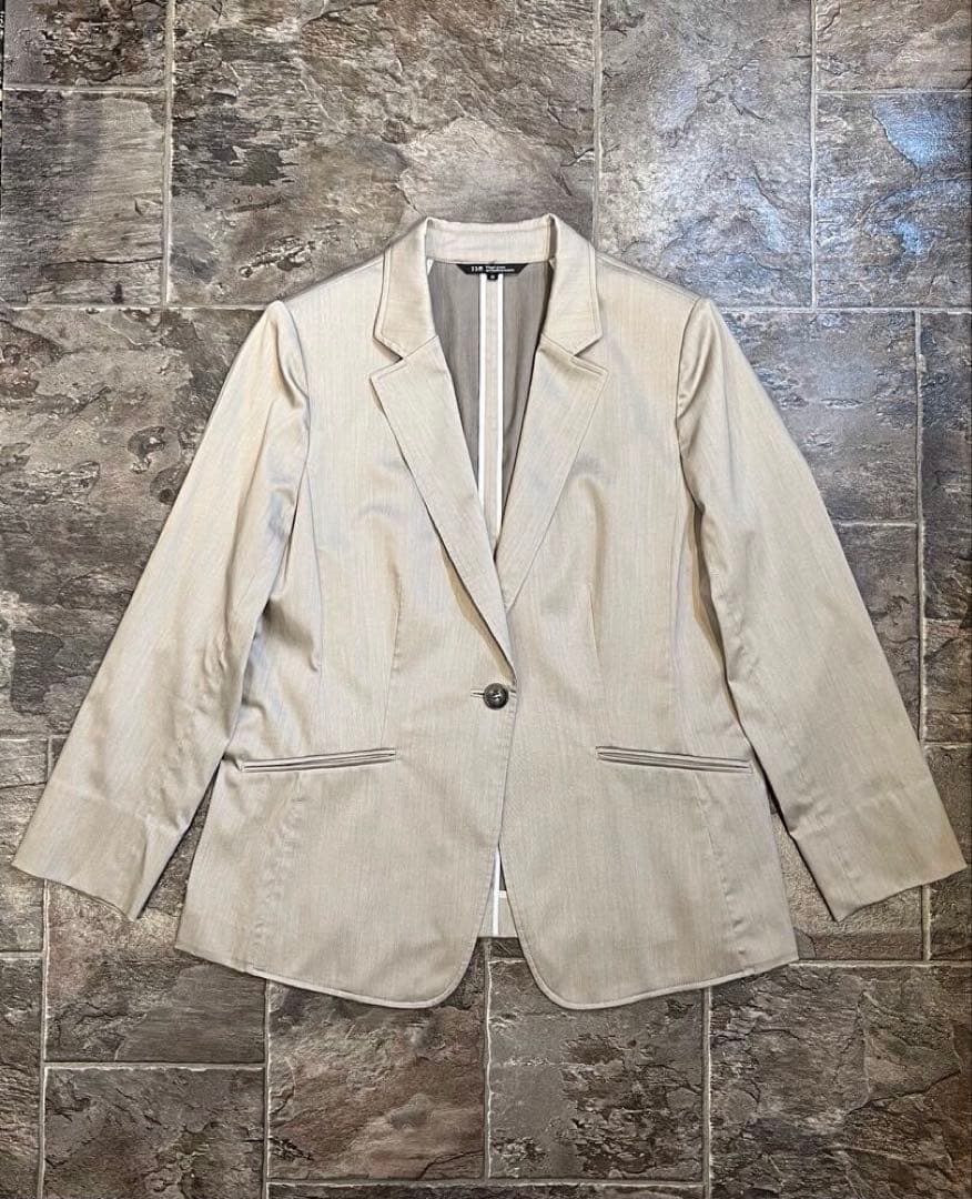 【新品同様】大きいサイズ 23区 パンツスーツ 上下セットアップ46(公式3L)