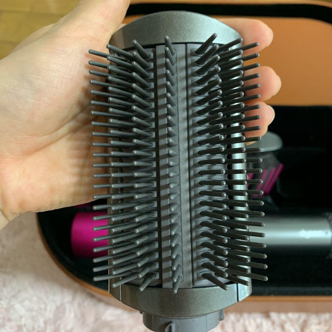 ダイソンドライヤー