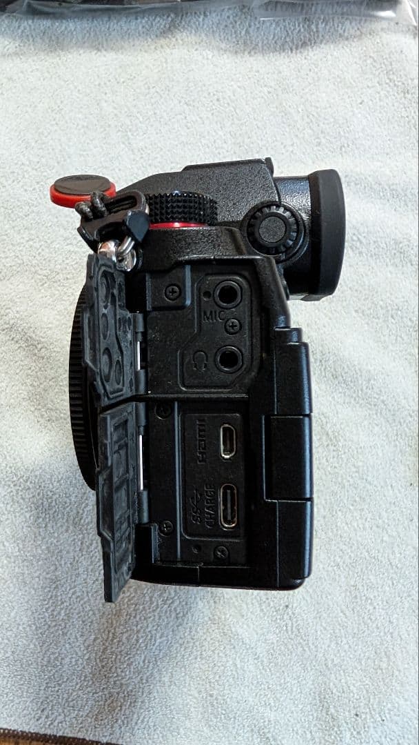 LUMIX S5 ミラーレス一眼カメラ 本体