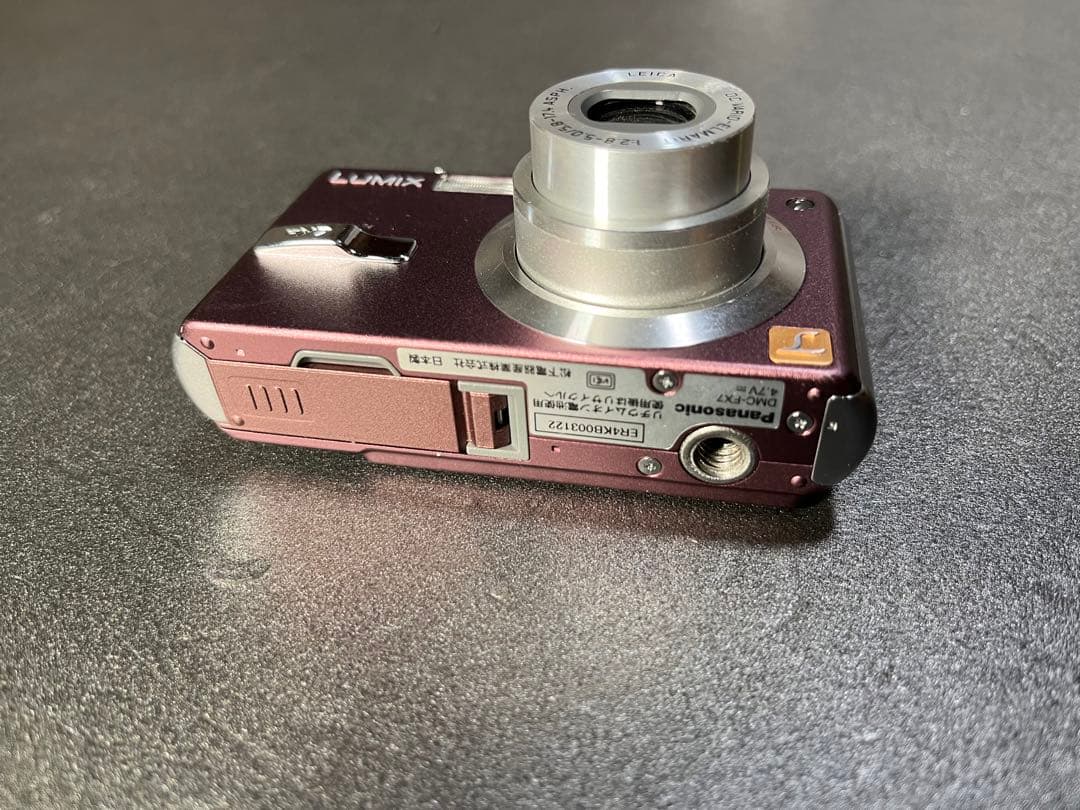 美品‼︎Panasonic LUMIX DMC-FX7 パープルコンパクトデジカメ