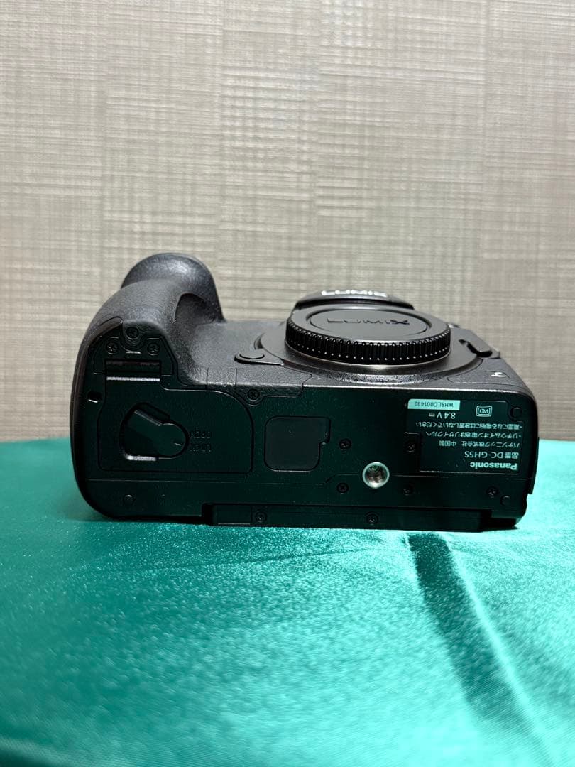Panasonic LUMIX GH5S 本体　ミラーレス一眼 ☆美品・完動品