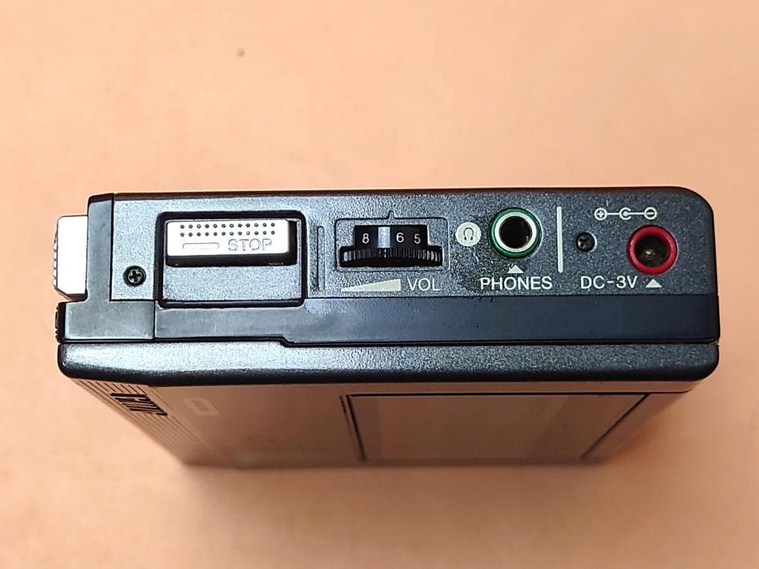 【超レア・専用ケース付】 AIWA Cassette Boy HS-P5 動作品