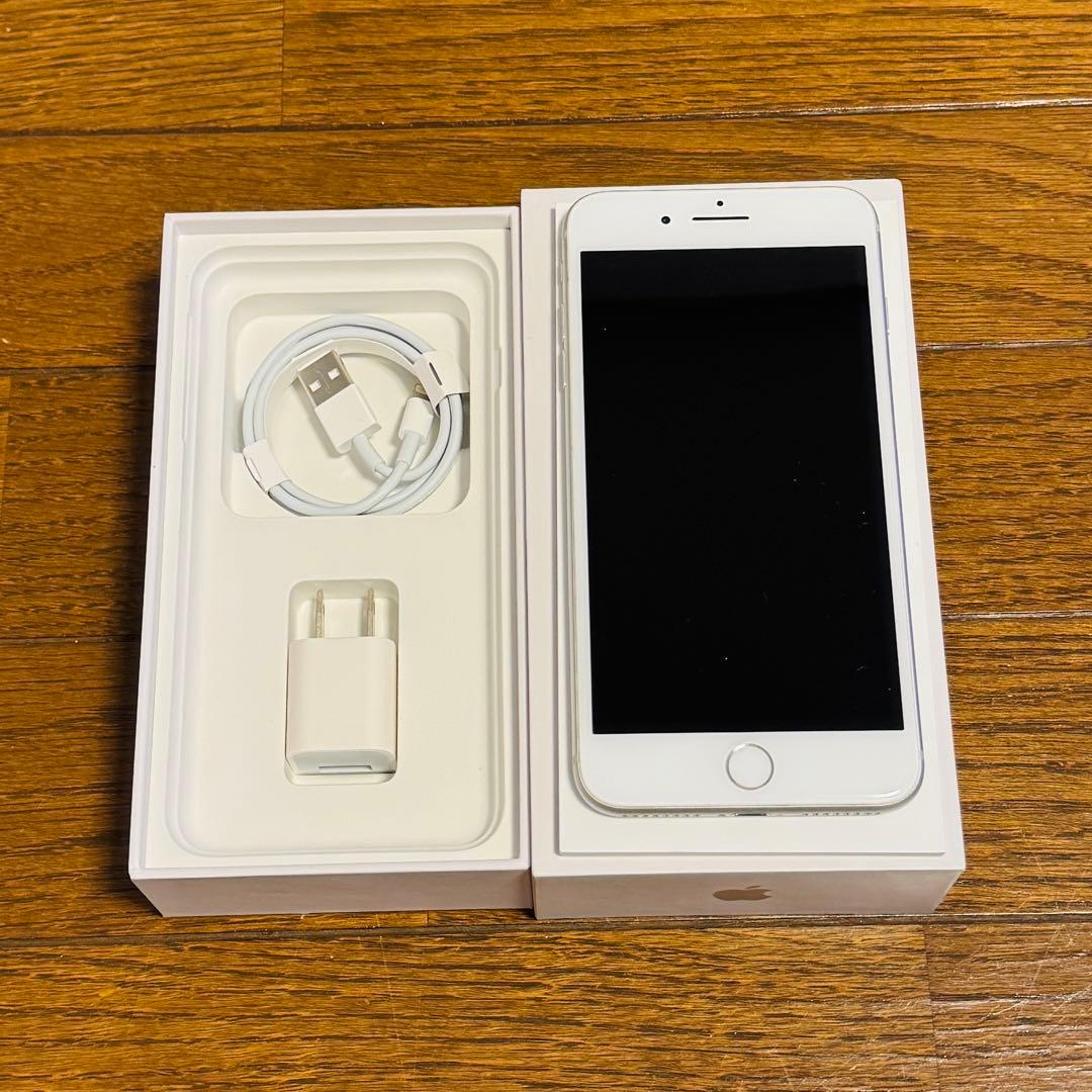 iPhone 8 Plus 256G シルバー SIMフリー 充電 おまけ付