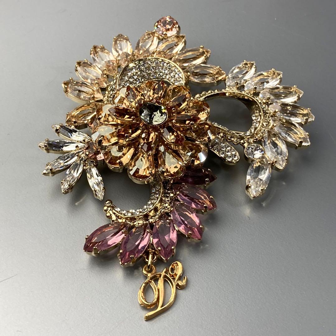 【未使用品】定価１１万超　ディースクエアード　スワロフスキー　華やぐブローチ